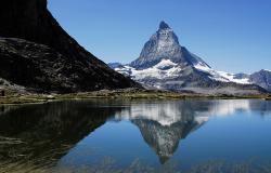 images/Fotos/Natur/Alpen/thumbs//farbspektrum-matterhorn-bergsee.jpg